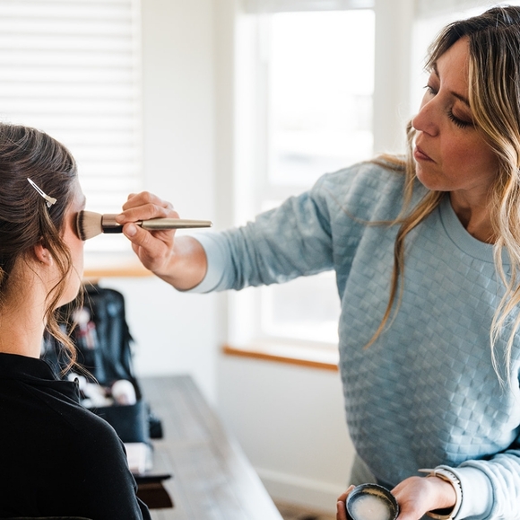 Meet your Posher, Bridget - Picture 1 of 1